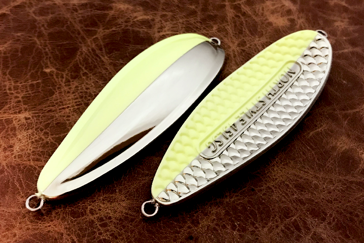 フィッシュバルスプーン ハーフグロー ケイムラ