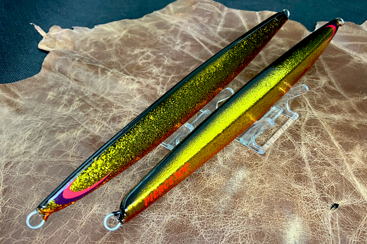 ピアス300 ホログラム